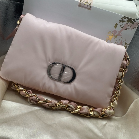 Limited Edition customized Dior Pink Puff Pouch - Picture 2 of 7